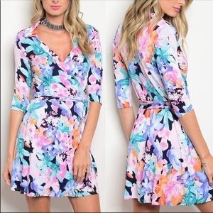 ❣️ Sale was 45$ down sizing ❣️ Surpliced floral mini dress